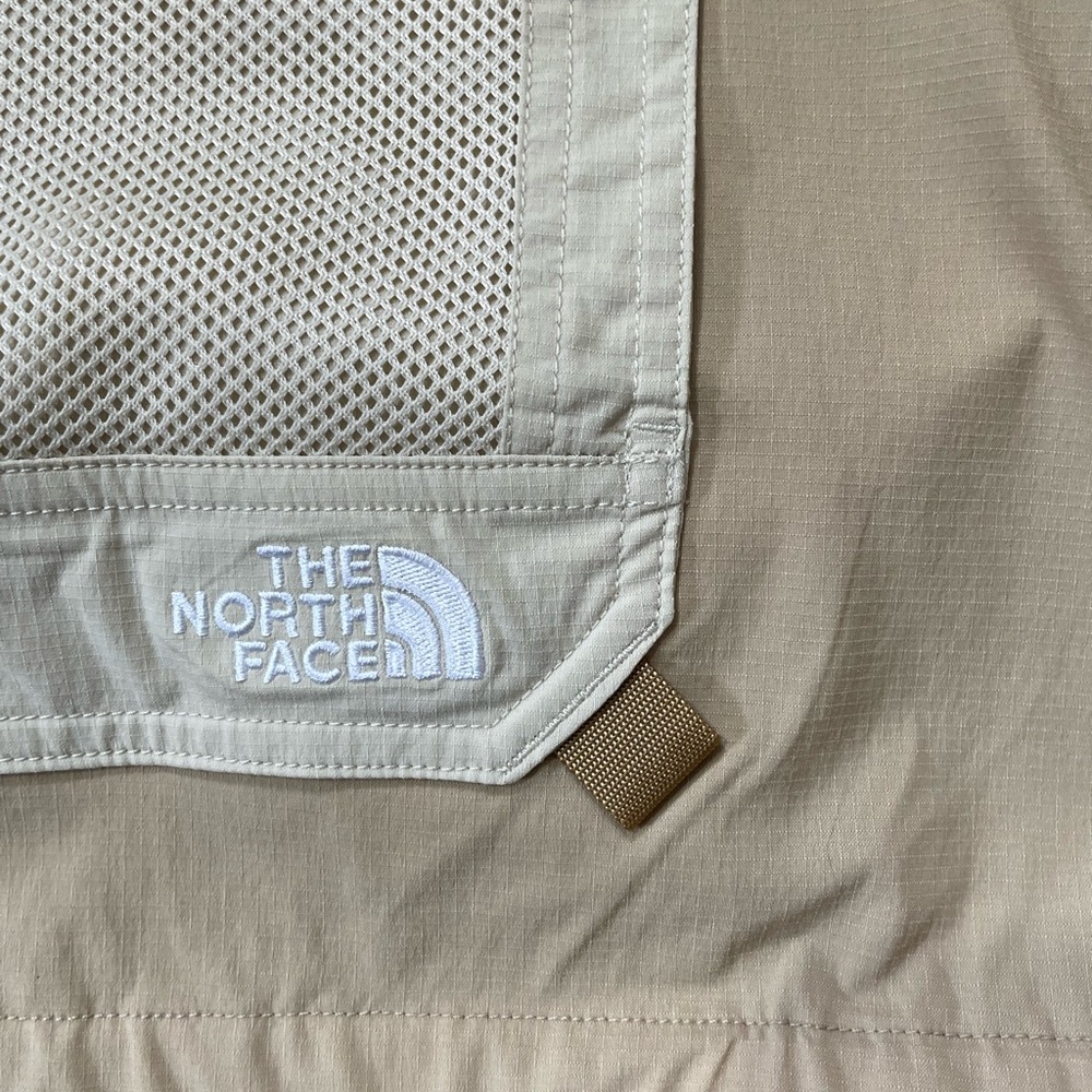 THE NORTH FACE Flash Dry Hooded Pullover - Picture 4 of 11